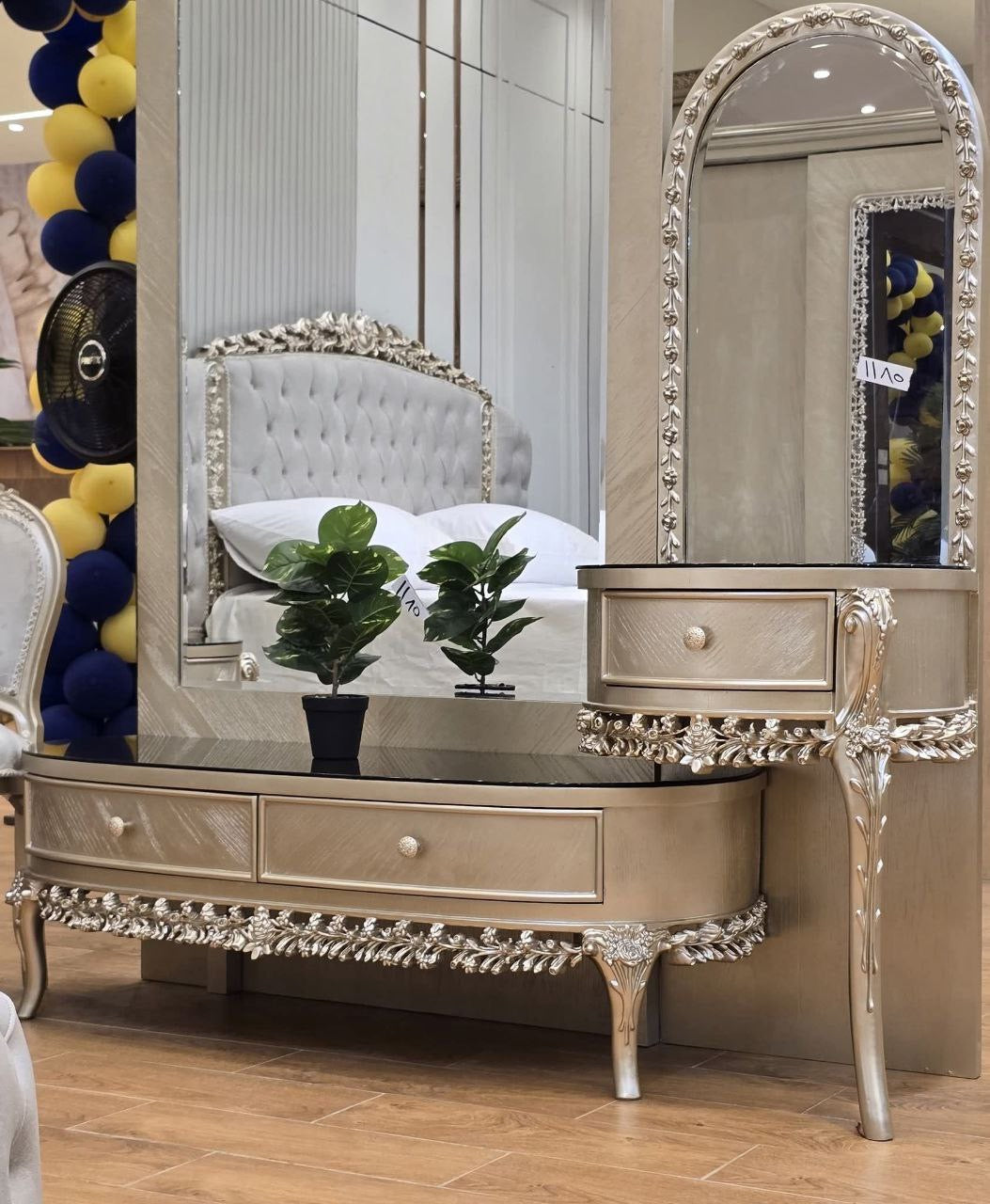 Luxury silver baroque tufted bench with carved gold base
