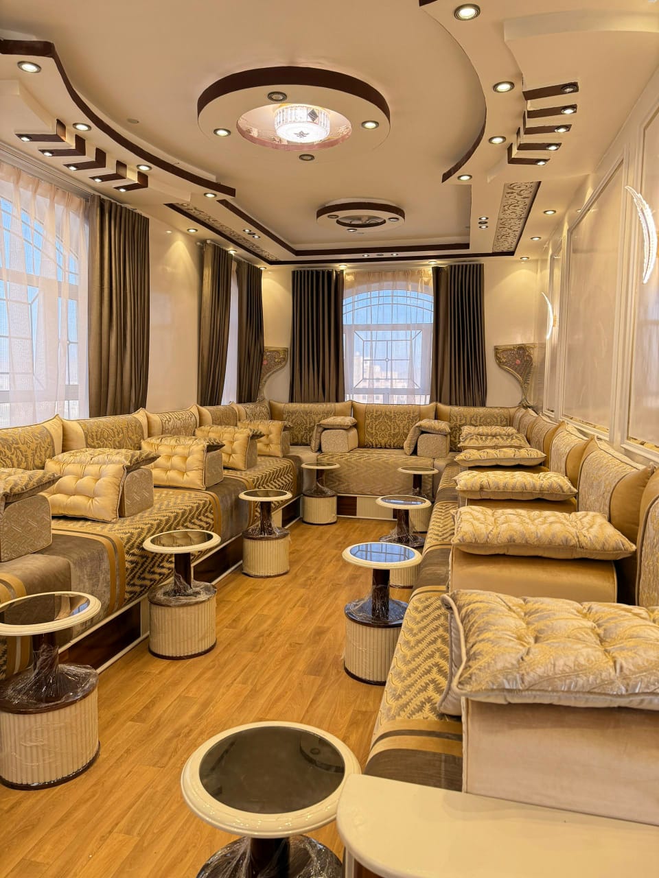Luxury Gold Tufted Arabic Majlis Set with Round Tables